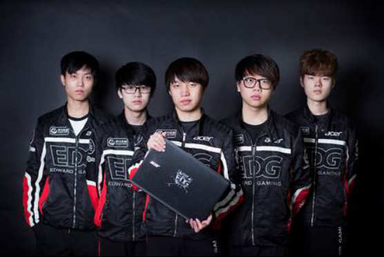 又展现助攻 又展现助攻