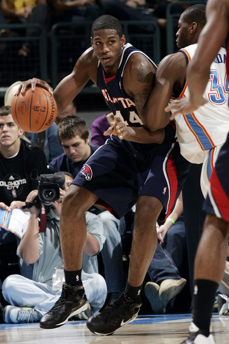 第三人跑动 第三人跑动