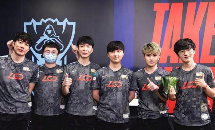 上前一步 上前一步